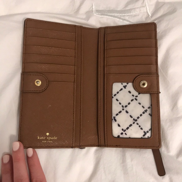 Kate spade wallet - Picture 2 of 3